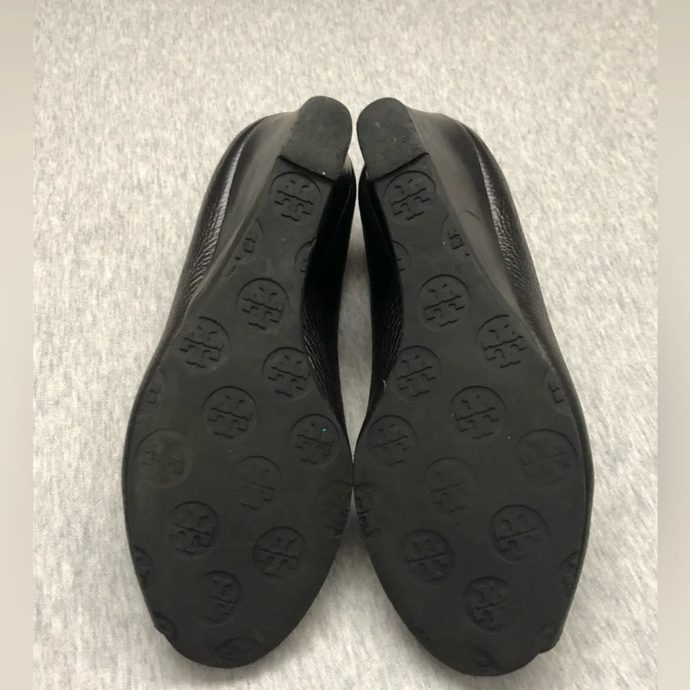 Tory Burch Women’s Black Shoes Peep Toe Wedge Sandals Black Size: US 7.5